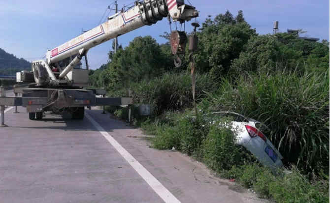 向阳区重载吊车救援 向阳区重载吊车救援